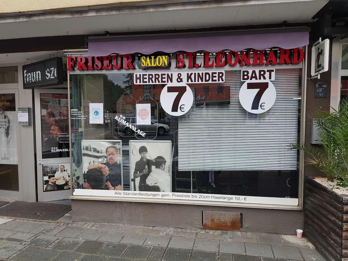 St. Leonard Frisur Salon 9€